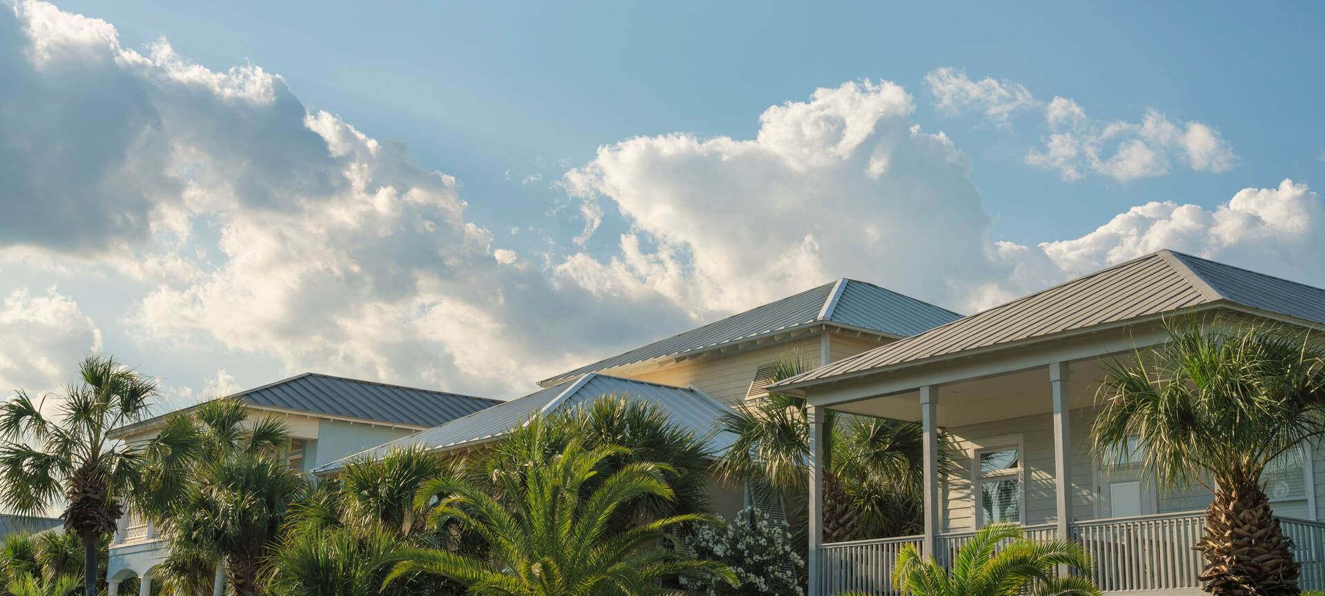 Views Of A Faint Clouds In The Sky Above The Houses In Destin, Florida